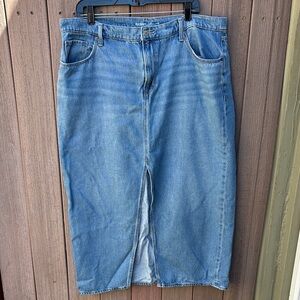 OLD NAVY | Women’s 16 Denim Midrise Maxi Skirt